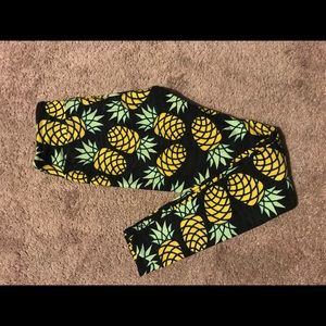 LuLaRoe Pants - OS LulaRoe Pineapple Leggings LuLaRoe Pants - OS LulaRoe Pineapple Leggings